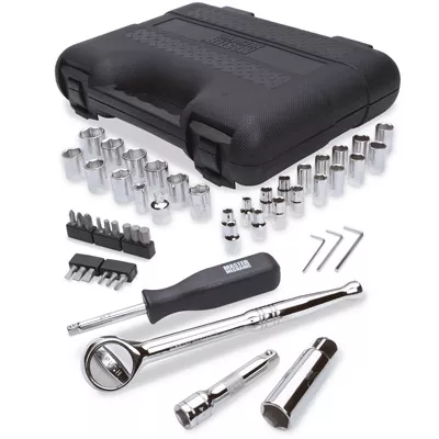 50-piece Sae And Metric Mechanic Tool And Socket Set By Master Mechanic